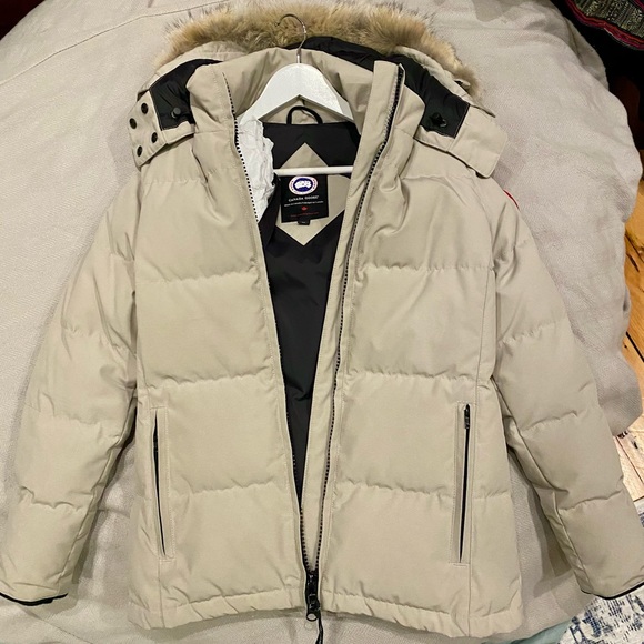 ❄️ NWT CANADA GOOSE Authentic Chelsea Heritage Parka Fur Trim Size S - Picture 3 of 14